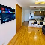 Golden Ocean View & Pool Apartamento *