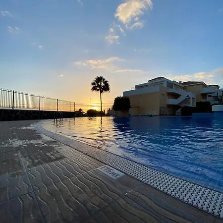Golden Ocean View & Pool Apartamento Los Cristianos (Tenerife)