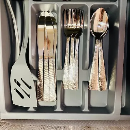 公寓 Golden Ocean View & Pool