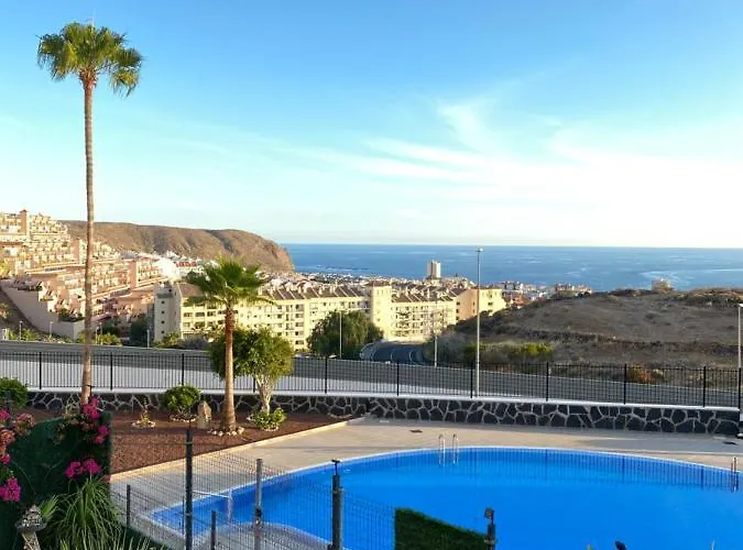 Golden Ocean View&pool Apartment *